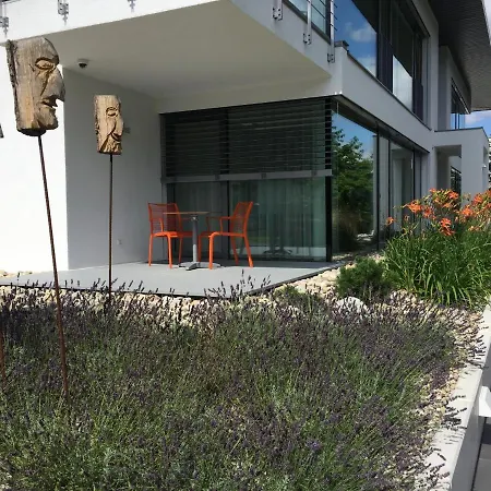 Lumina Apartment